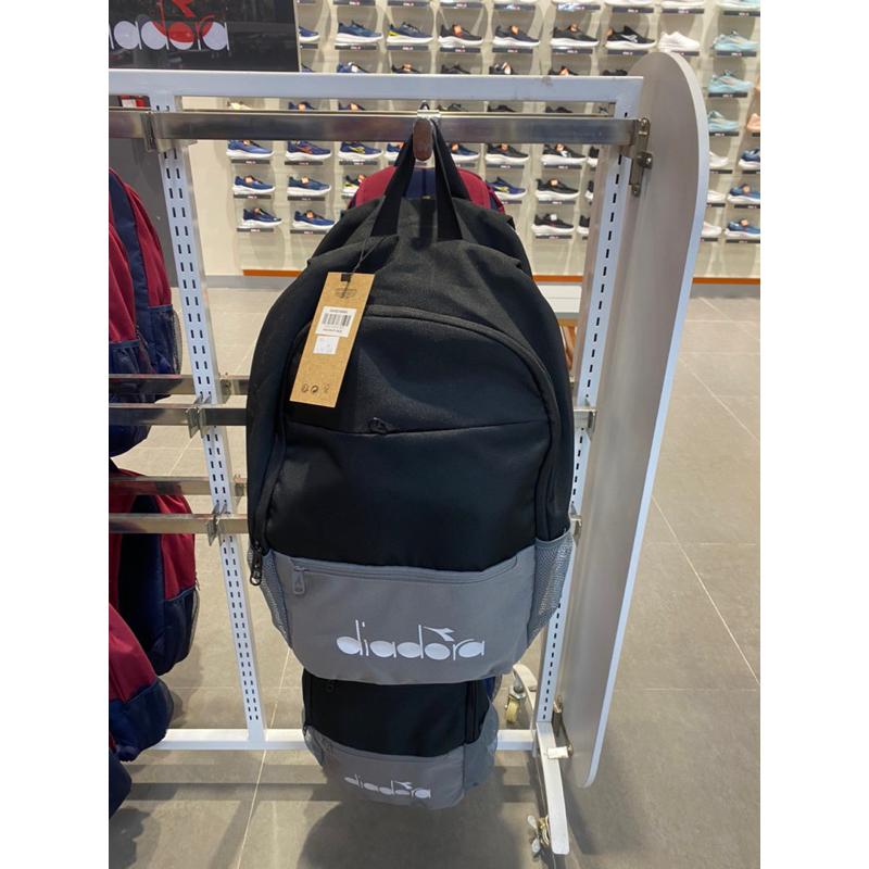 Tas Ransel/tas punggung DIADORA SPORT STATION