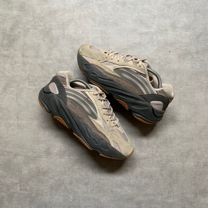 Ad1das yeezy boost 700 V2 tephra