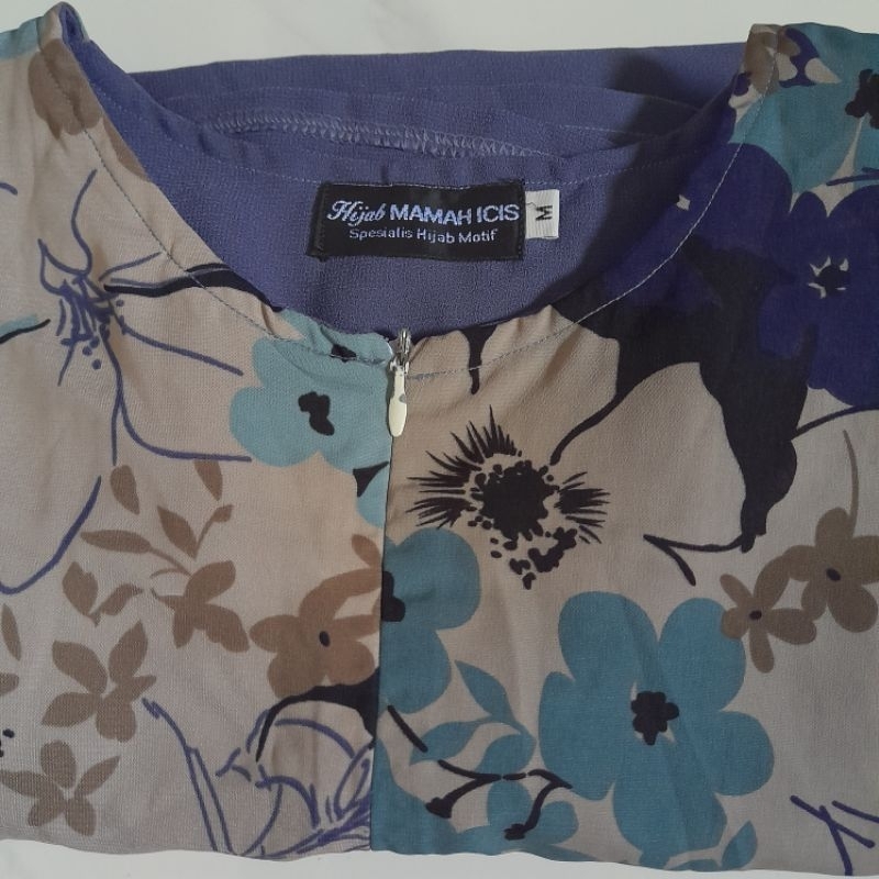 Preloved Blouse by Hijab Mamah Icis Like New