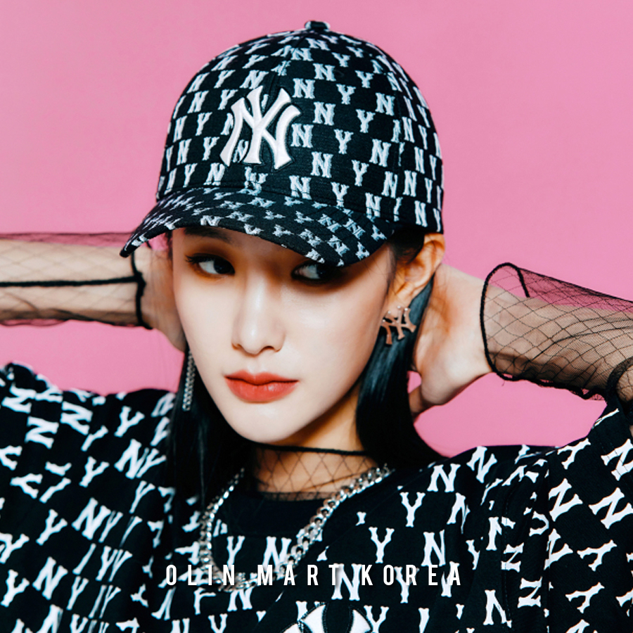 MLB Classic Monogram Structured Ball Cap #Black