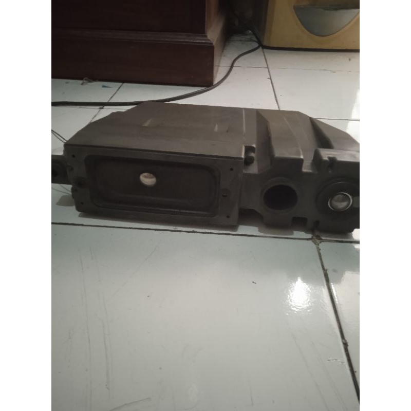 speaker eks tv sarp tabung