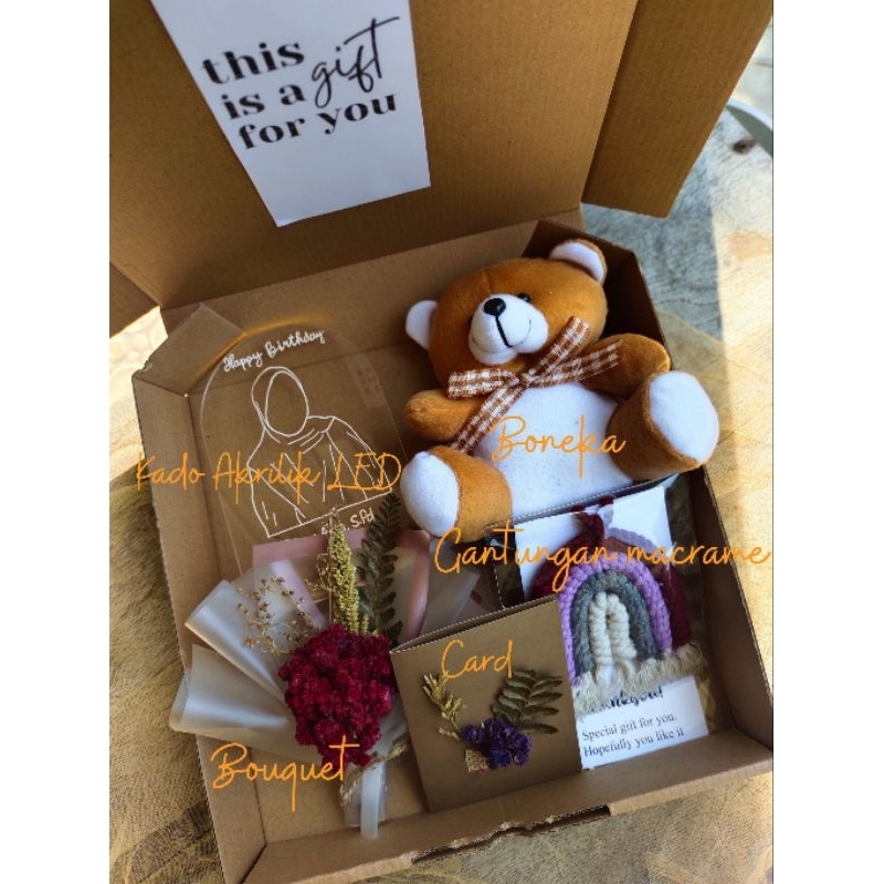 Hadiah Ulang Tahun | Hadiah Wisuda | Gift Box | Hadiah Boneka | Hampers Ulang Tahun
