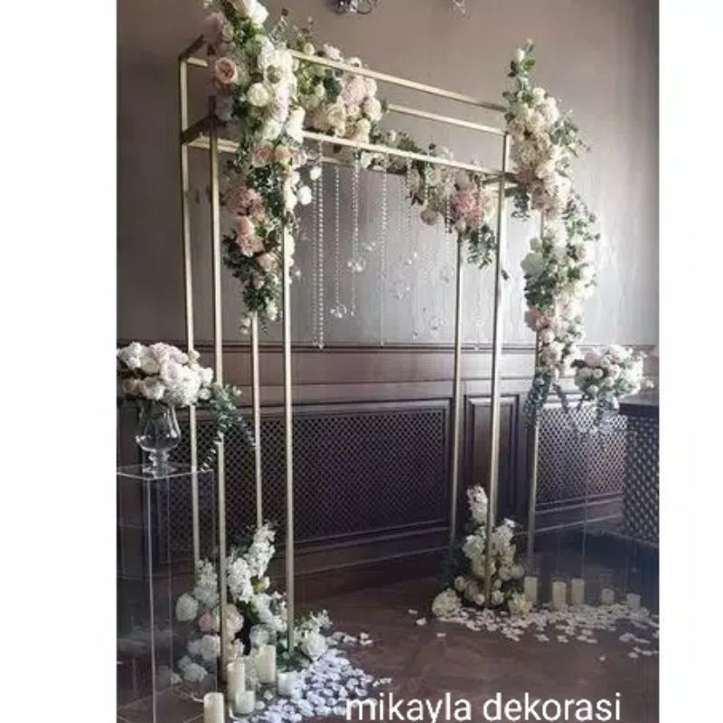 GAPURA KOTAK DEKORASI