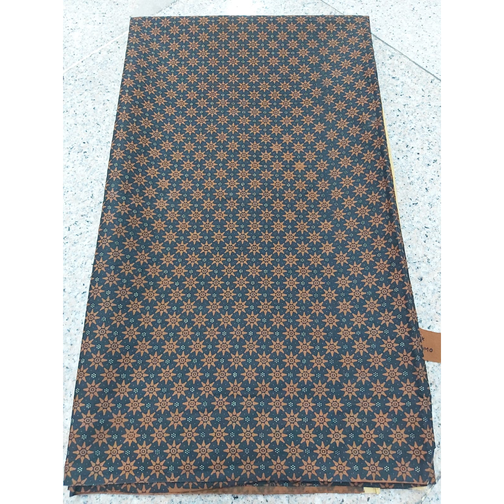 Kain Jarik Batik SOLO motif sogan full truntum latar hitam