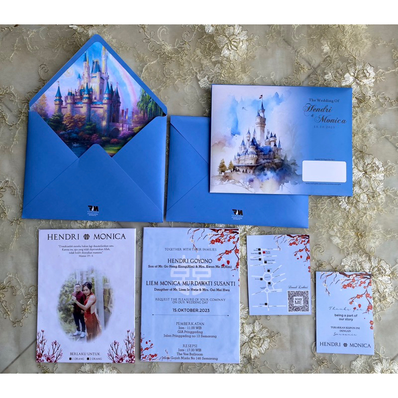 Undangan Hard Cover dengan Foto Prewedd costum