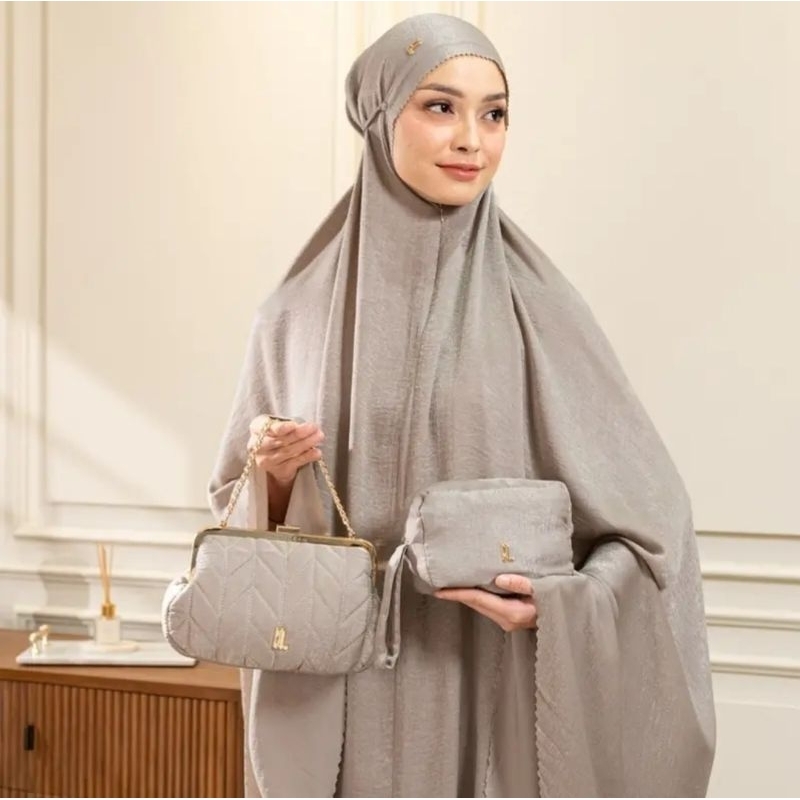 HEYLOCAL'S AIYANA PRAYER SET - ASH GREY