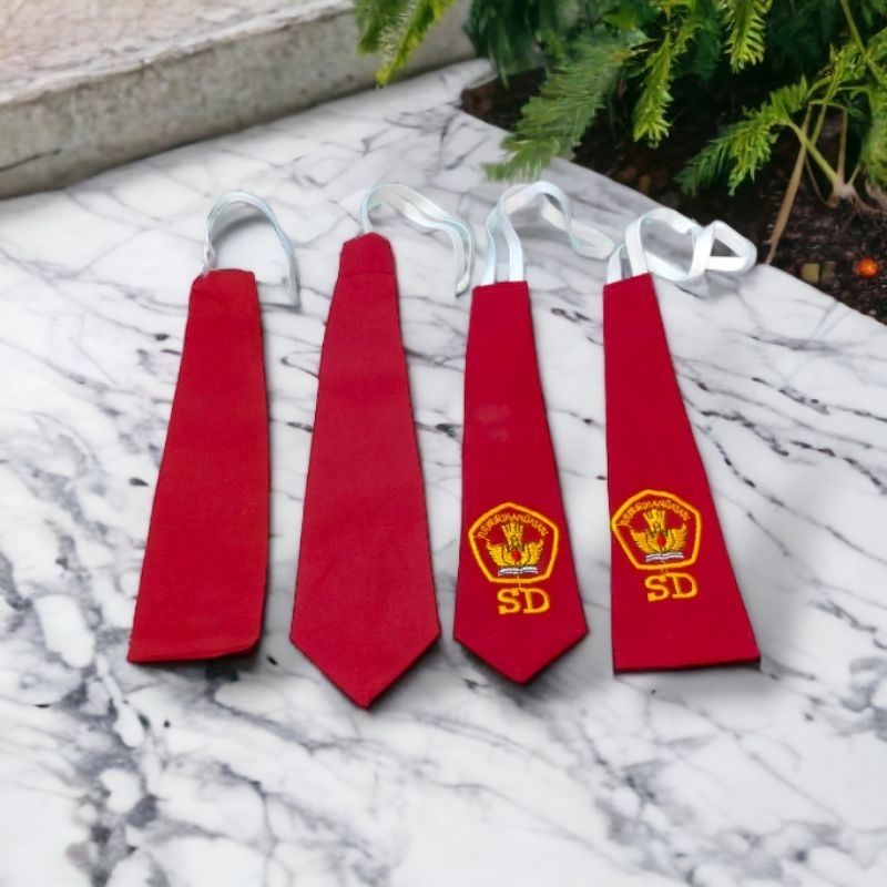 Dasi sekolah dasar anak SD merah polos dan Logo anak laki-laki perempuan cowok cewek tut wuri handay