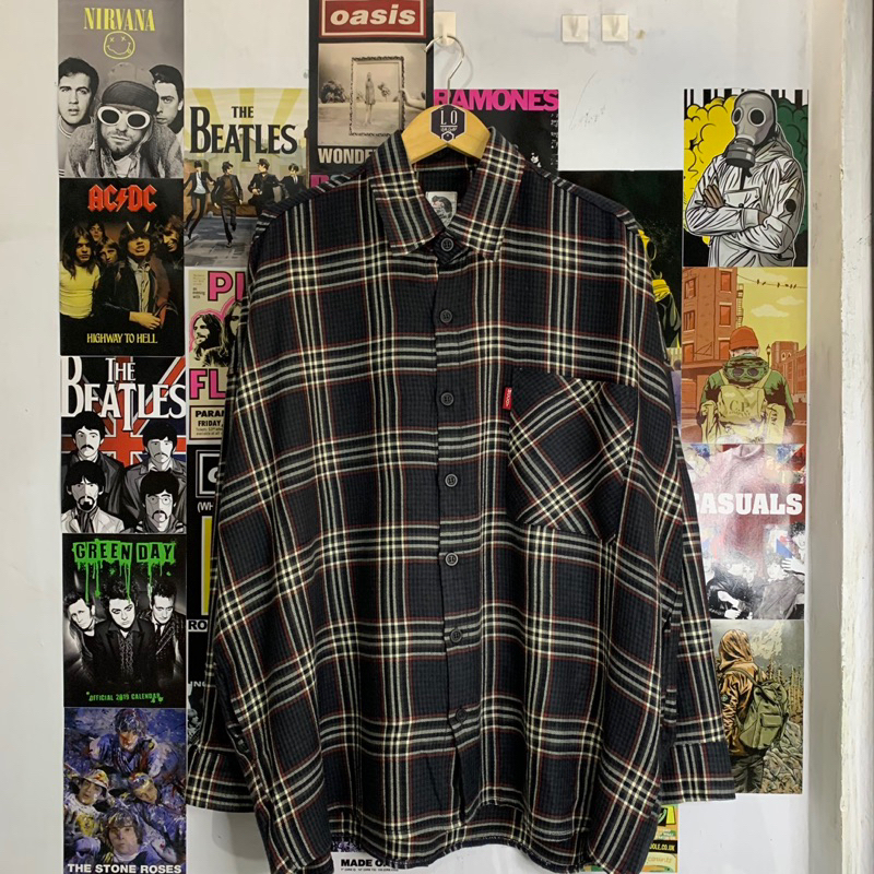 Kemeja Flanel Oversize Single Pocket Pria / Wanita McCoy Hitam Putih