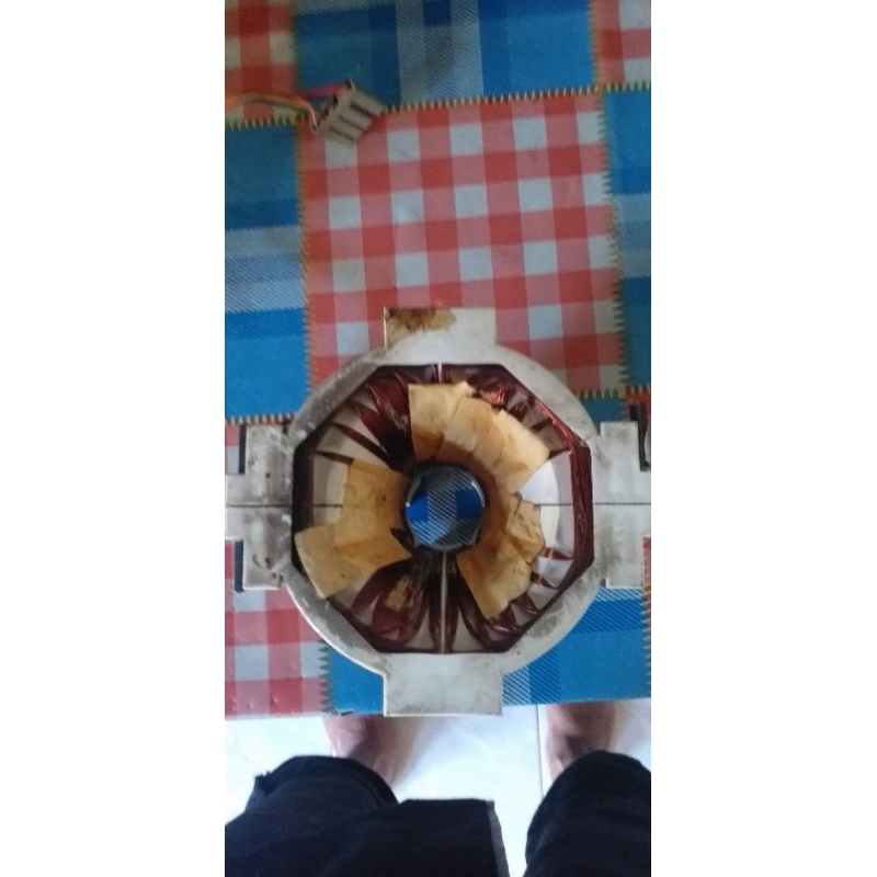 yoke/ konde tv LG FLATRON original