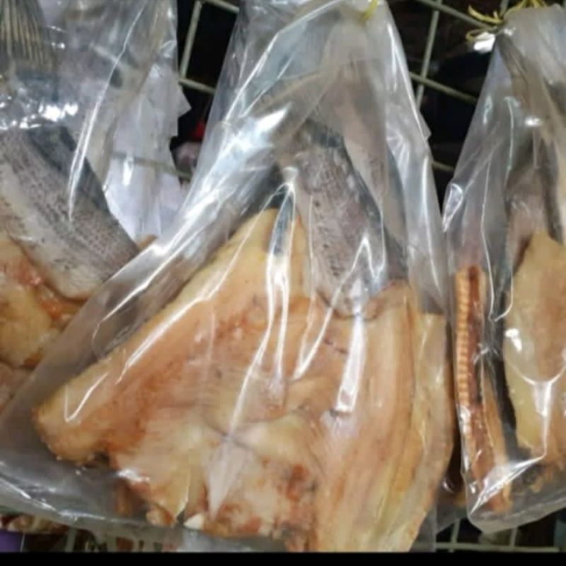 

Ikan Asin Gabus Banjar 1 kg