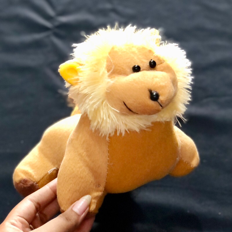 Boneka singa lucu boneka singa mini karakter hewan singa ukuran kecil kado anak anak ulang tahun