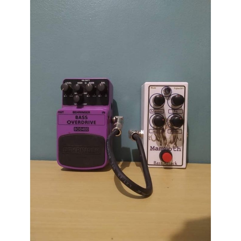 paket efek gitar behringer BOD400 bass overdrive dan mammoth bass attack  bekas