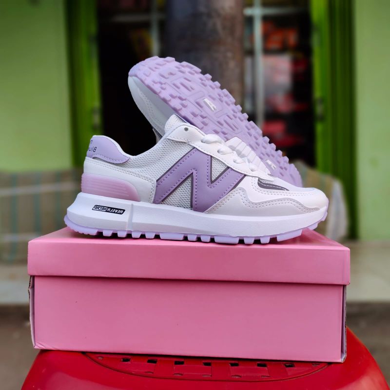 Sepatu Import Wanita Sneakers Senam Original Terbaru