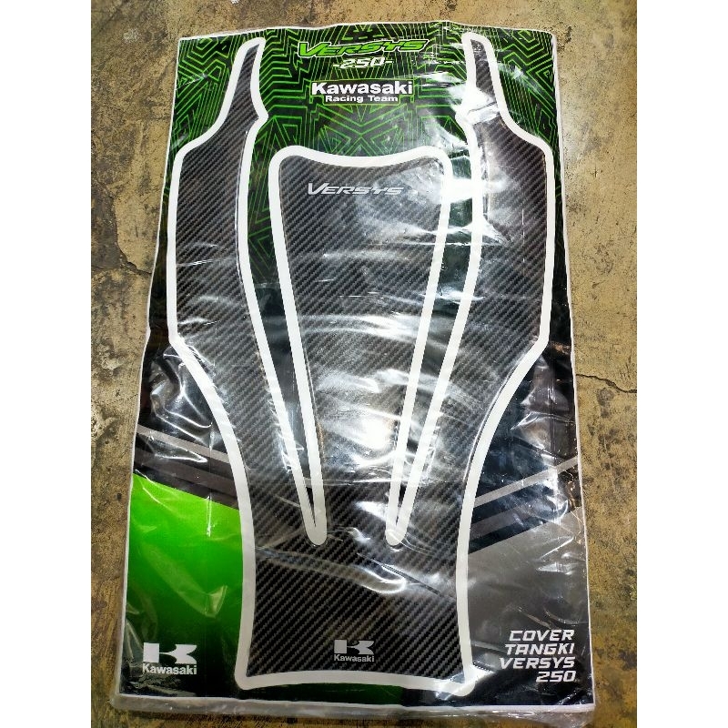 STICKER TIMBUL COVER PROTECTOR TANGKI VERSYS 250