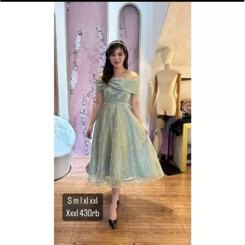 Reine dress in sage