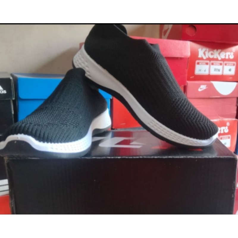 SEPATU KDM import originl