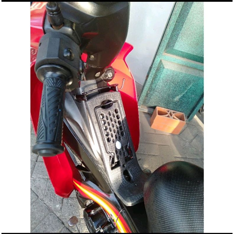 Bagasi motor/ Bagasi tengah/ bagasi Yamaha/ keranjang motor Yamaha Vega R new