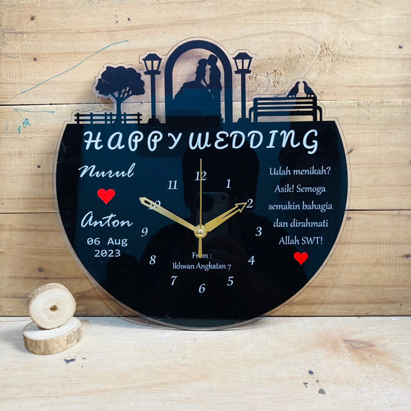 

Hampers Pernikahan Custom Bonus Box Kado dan Pita