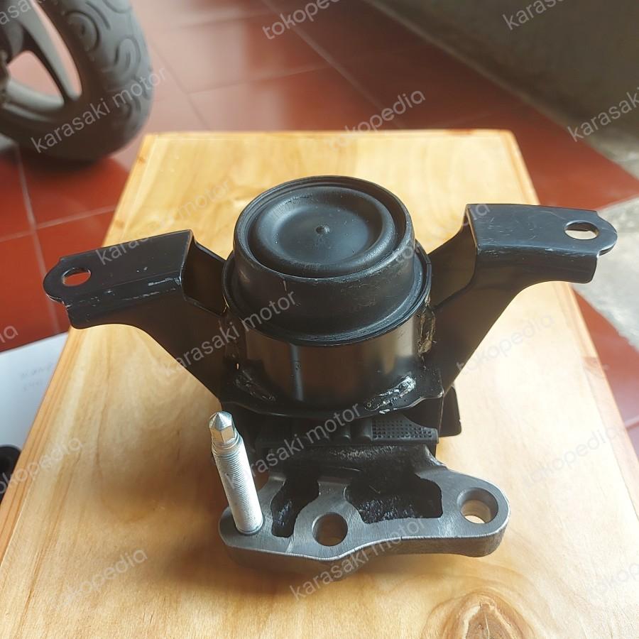 Engine Mounting Kanan Toyota Avanza Manual Original