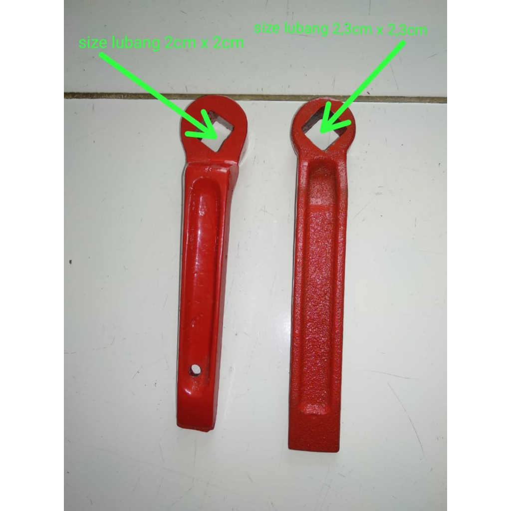 Kunci hydrant pillar atau handle pillar