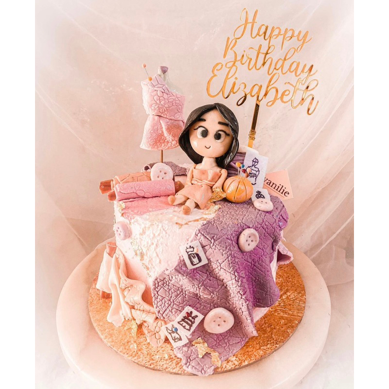 

Fashion Designer Custom Cake Fondant Icing