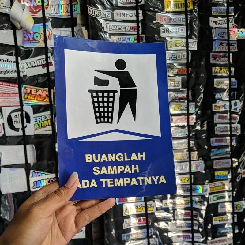 

STIKER VINYL BUANG SAMPAH PADA TEMPATNYA 10X14 & 14 X 19,6 CM (BISA COD)