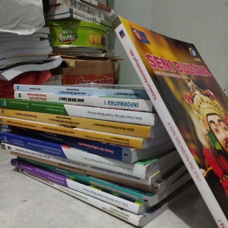 

Buku grafindo kelas 10/1 SMA kurikulum 2013