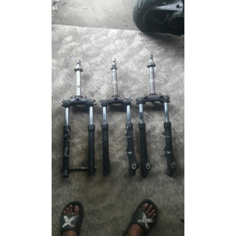 shok depan sekok depan set t honda vario 150 led vario 125 led PNP vario 125 lama original second