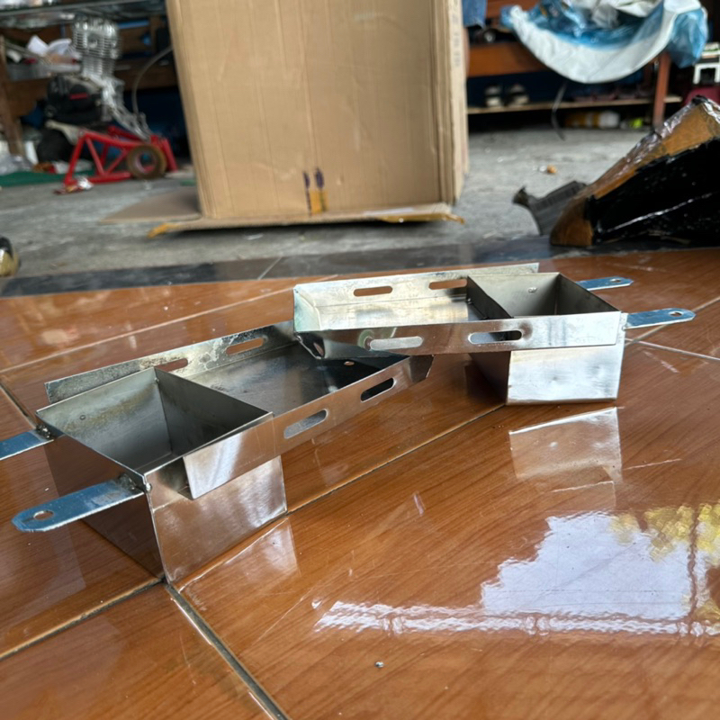 pangkon aki gl100 aki berdiri dudukan aki gl100 adah aki pnp gl100 tempat aki