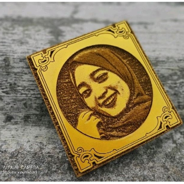 semi relief portrait - relief portrait custom - ukir foto wajah - siluet wajah