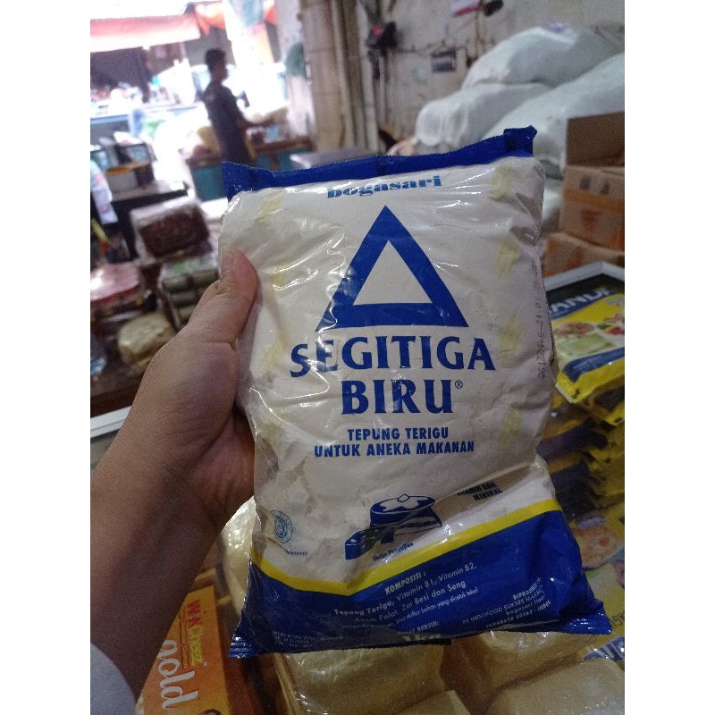 

tepung SEGITIGA BIRU 1KG