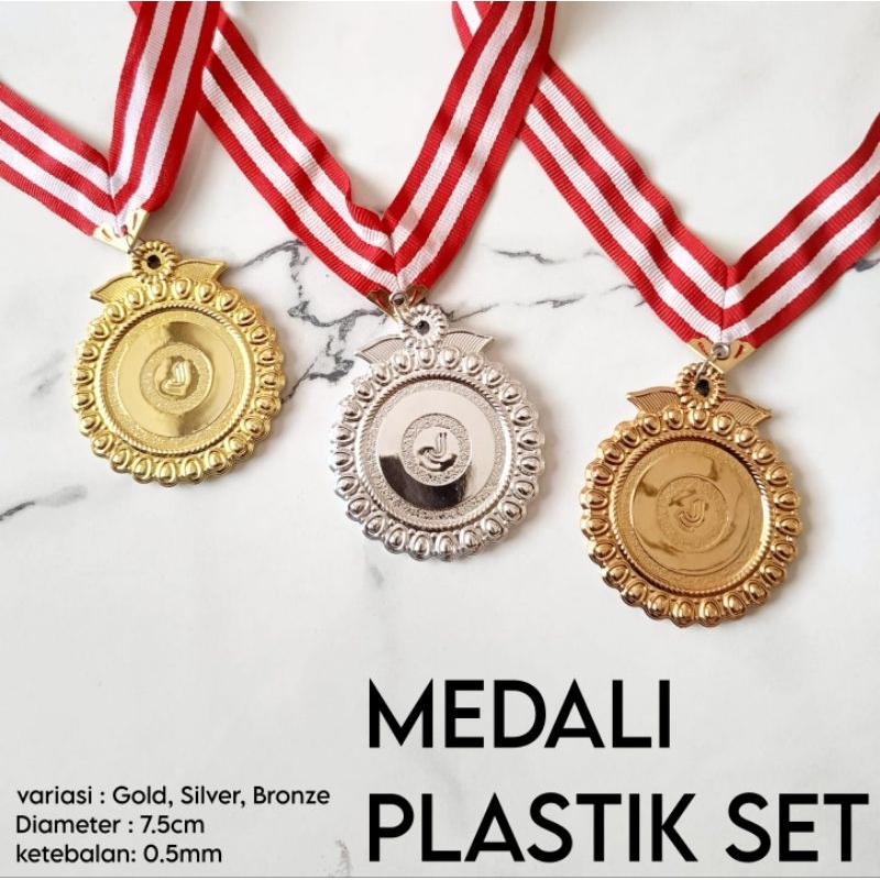 Medali Plastik Satuan murah emas / gold / silver / perunggu termasuk tali
