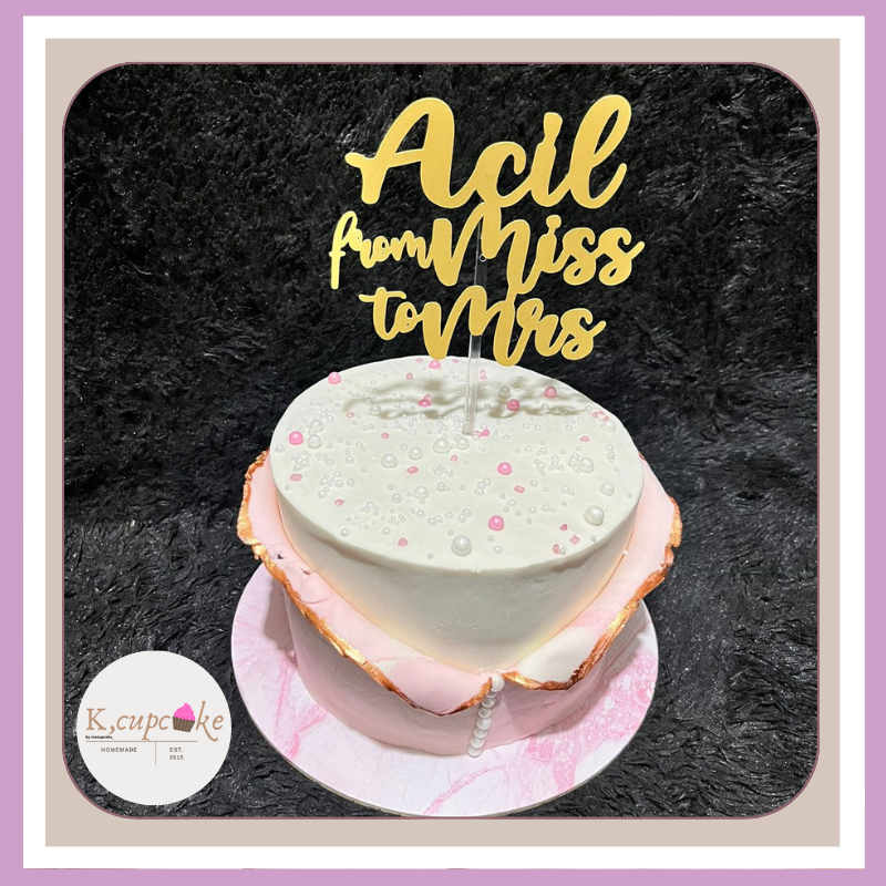 

cake fondant elegent - cake custom by niacupcakes