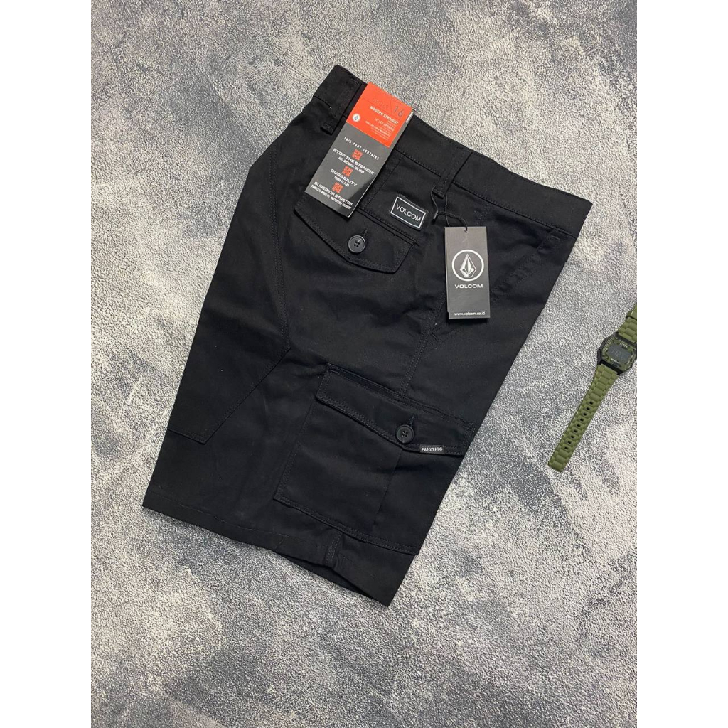 CELANA CARGO PENDEK ATAS LUTUT VOLCOM ORI VOLCOM FUL ACC [GSRSNSI RETUR] CARGO LOGO VOLCOM