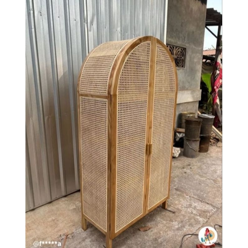 Lemari Rak oval kombinasi rotan kayu jati solid