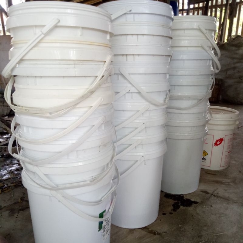 Ember bekas cat 20 liter | 20 kg