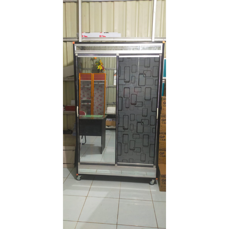 Lemari Pakaian Galvanish Kaca Sliding