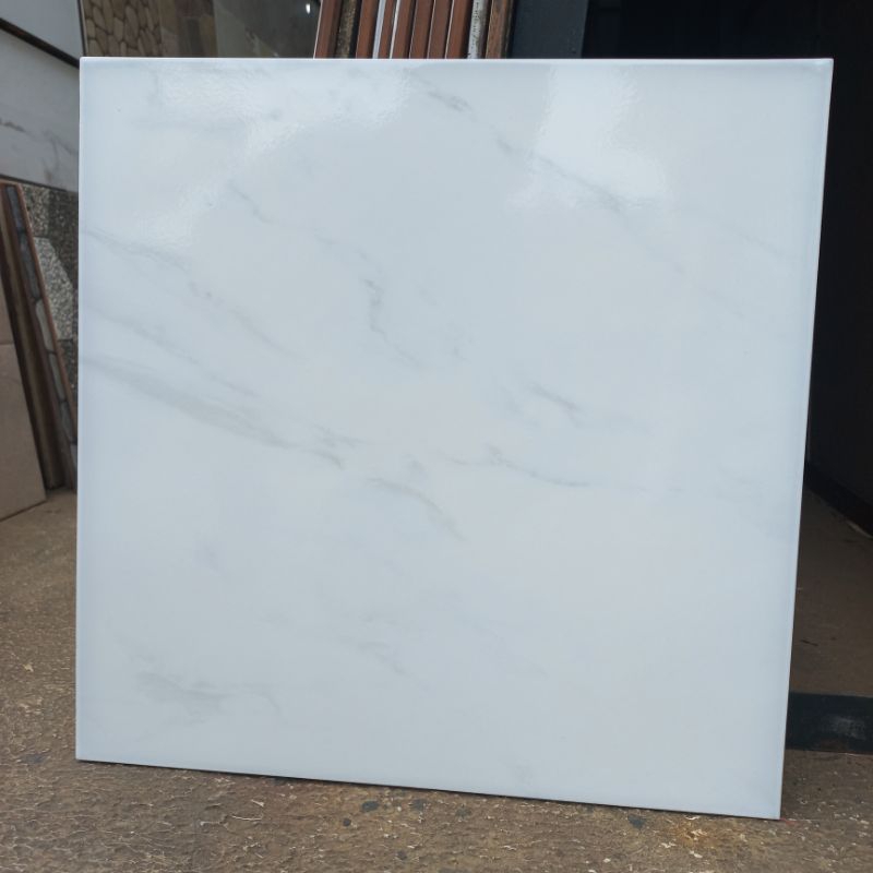 KERAMIK LANTAI ARWANA CARRARA WHITE 40X40 KW1