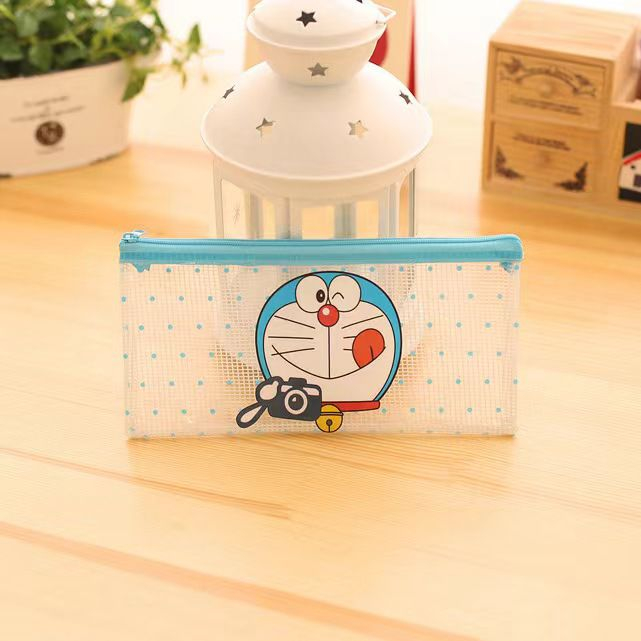 

AS Map Folder Plastik Mika Bening Jaring Karakter Doraemon B6