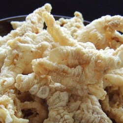 

500GR 1/2KG KERUPUK CEKER AYAM KERIPIK CEKER AYAM KERUPUK CEKER KHAS BALI OLEH OLEH BALI