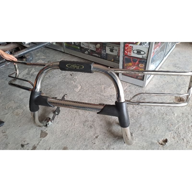 Bumper depan Ford ranger