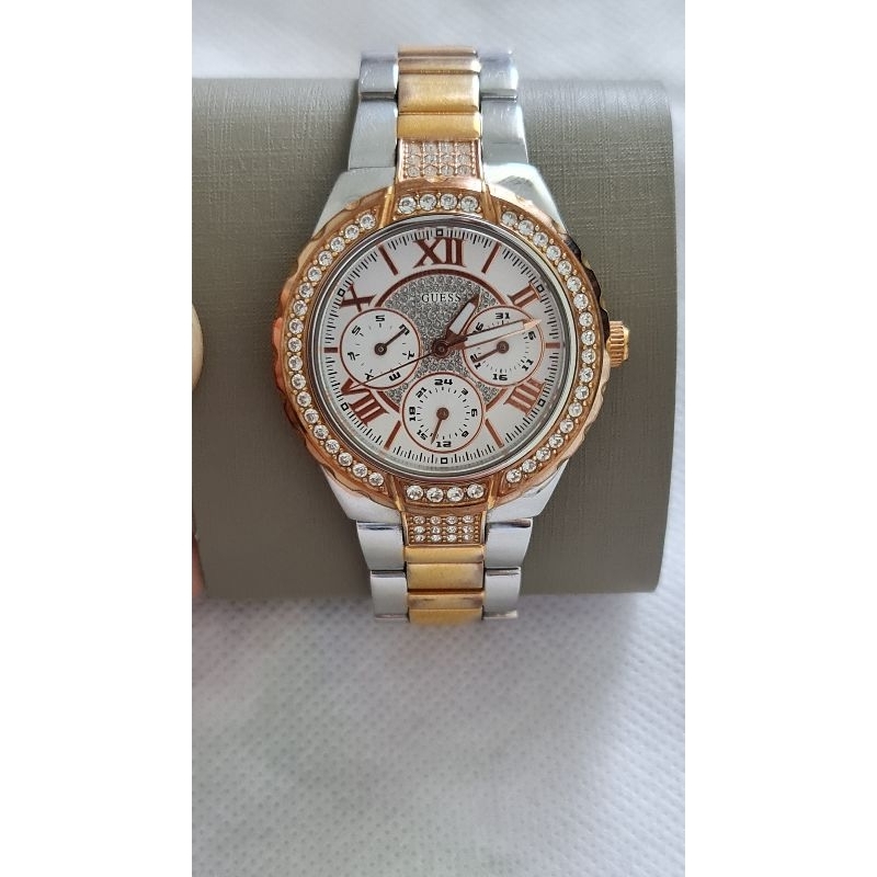 Preloved jam Guess