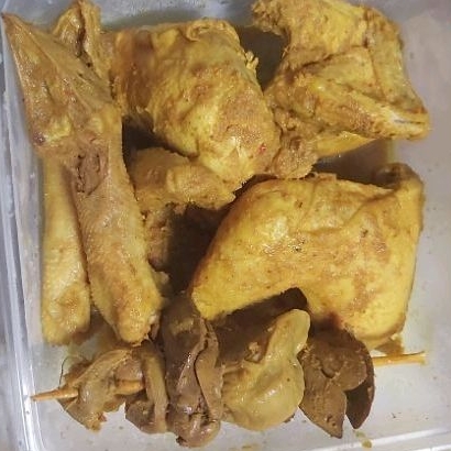 

1 Ekor Ayam Hip / Ungkep Bumbu Kuning