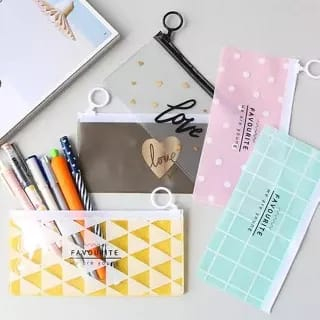 

Tempat Pensil Ziplock Karakter Transparan Love Tempat Kosmetik Pouch Ziplock |VT