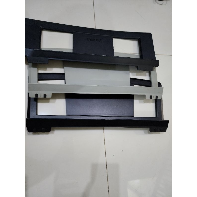 Stand Book, Stand Partitur, Tempat Buku keyboard Yamaha