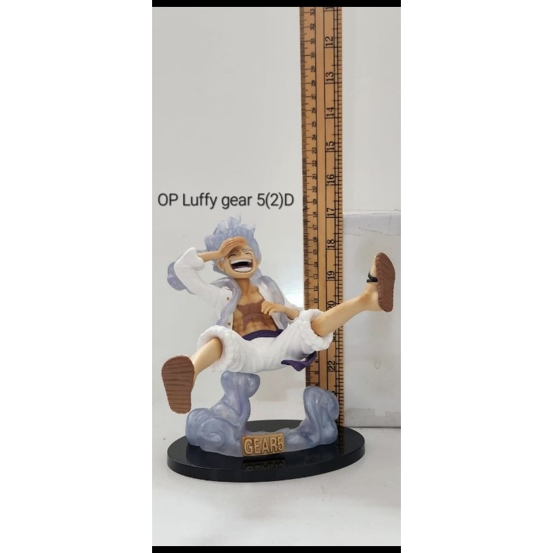 luffy gear 5 figure one piece duduk