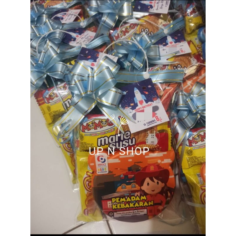 

PAKET ULTAH MURAH + KOTAK MAKAN (random) FREE MAINAN