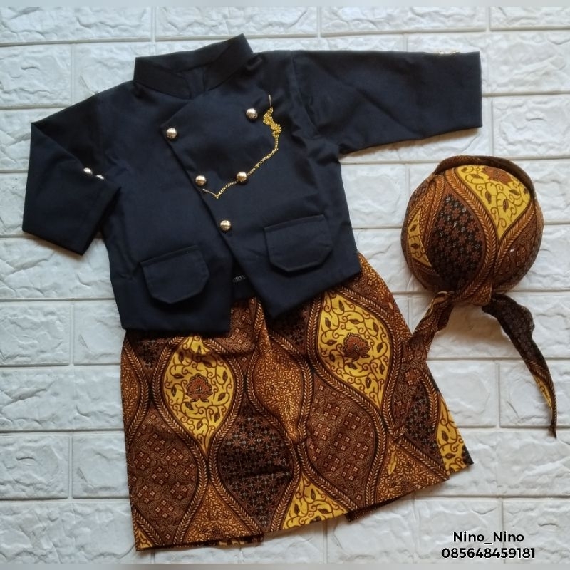 Beskap anak/Beskap bayi/Beskap tedaksiten/Beskap Adat Jawa