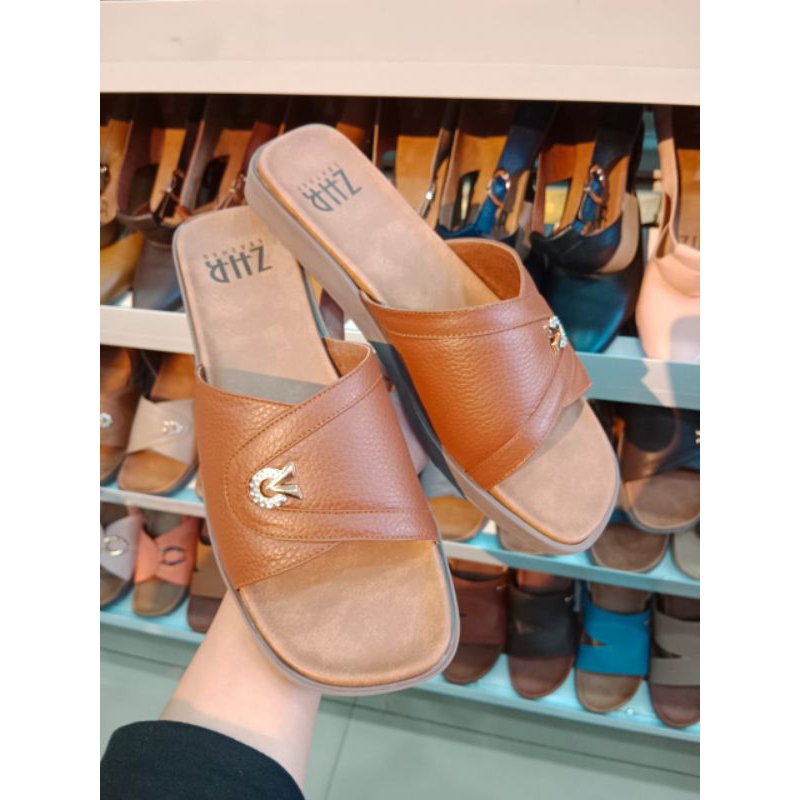 sandal kulit zhr