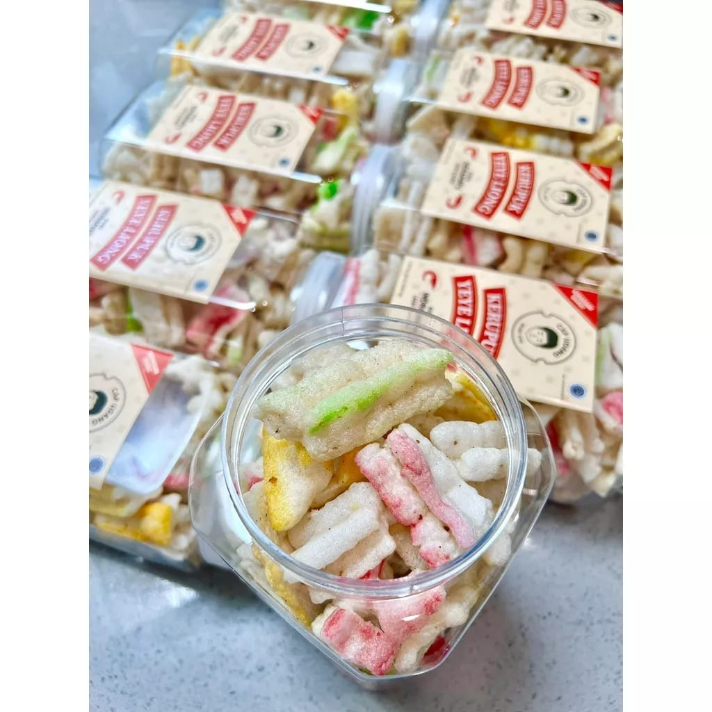 

Kerupuk Yeye Liong Baru (Toples) oleh-oleh khas indramayu cirebon